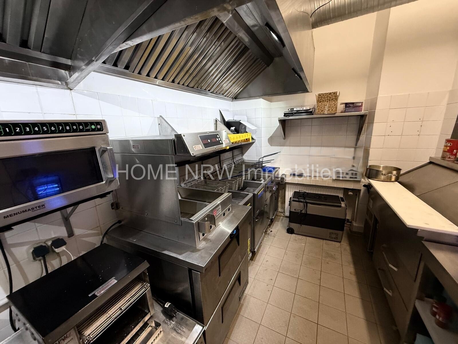 Vielseitige & kernsanierte Gastronomie in Toplage – Sternstraße 1A, Krefeld