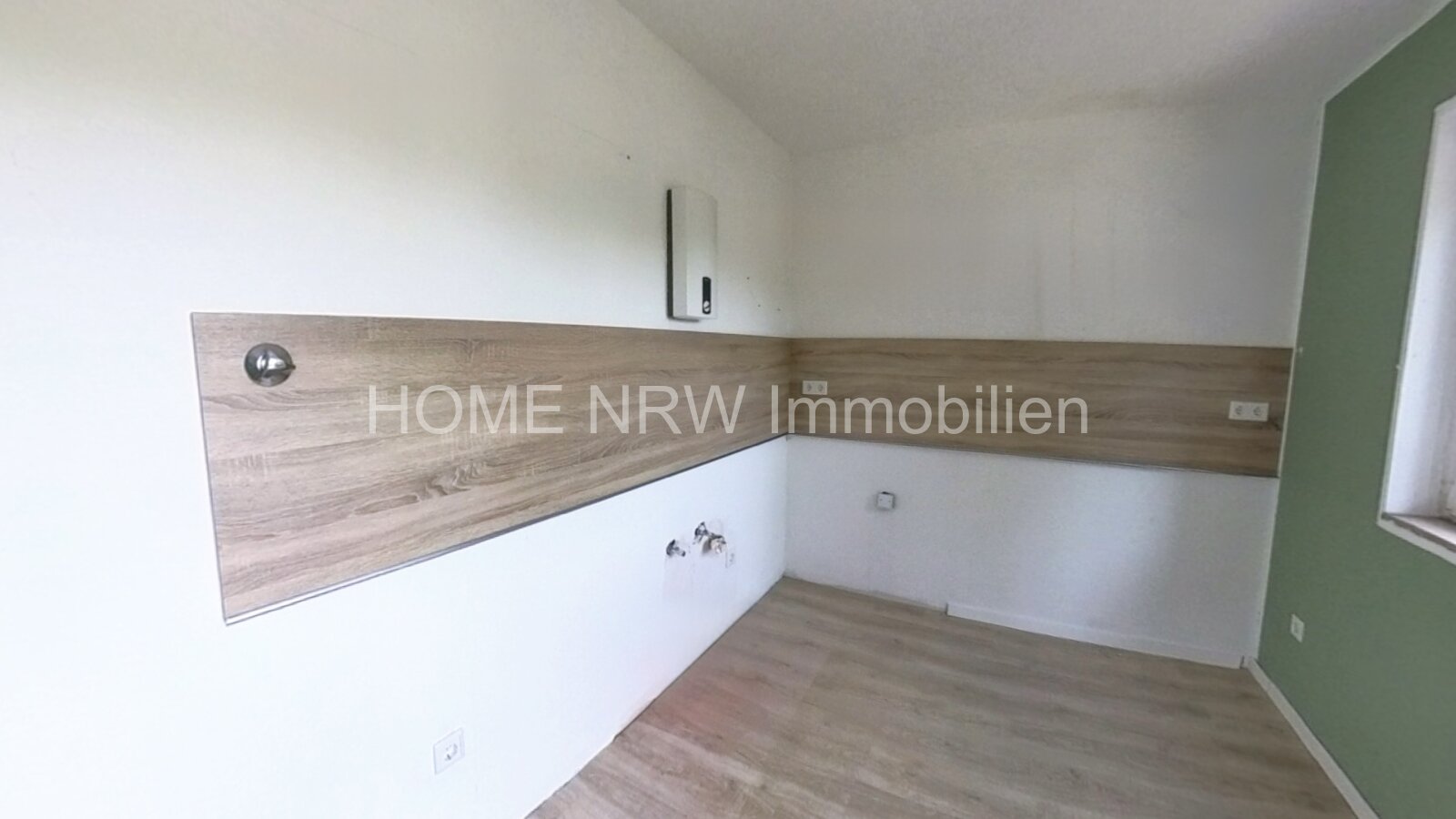 Kapitalanlage in Toplage: Modernisierte 4-Zimmer-Eigentumswohnung mit Loggia in Essen-Kettwig