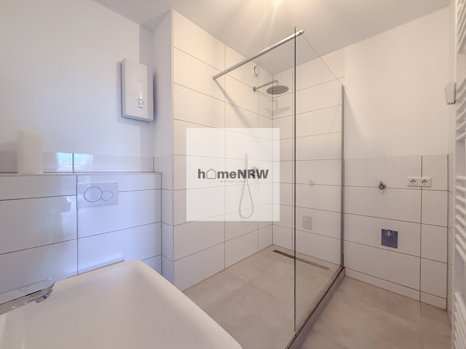 Provisionsfrei! Modernisierte 3,5-Zimmer-Wohnung mit Balkon & Weitblick in Wülfrath