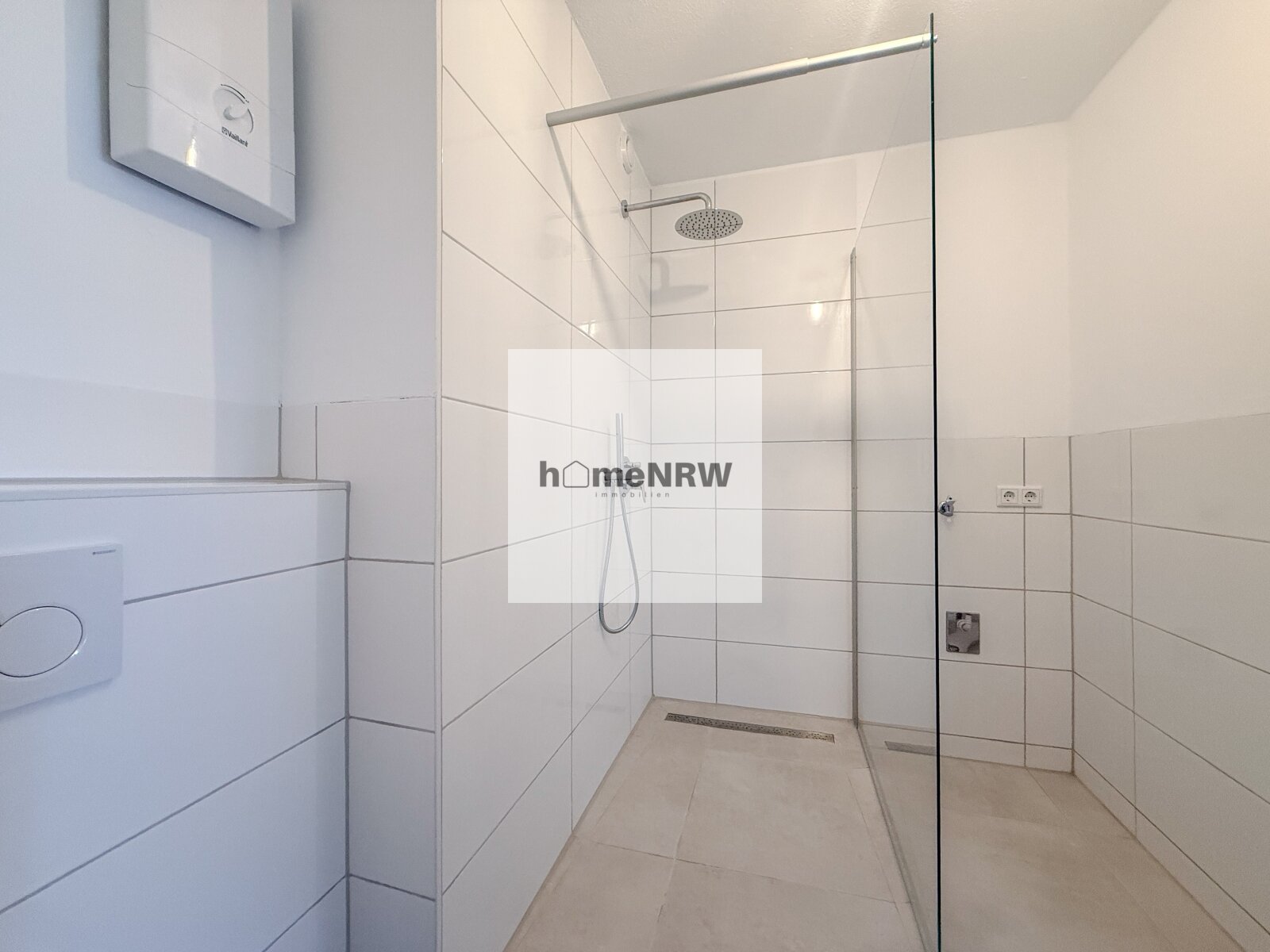 Provisionsfrei! Modernisierte 3,5-Zimmer-Wohnung mit Balkon & Weitblick in Wülfrath