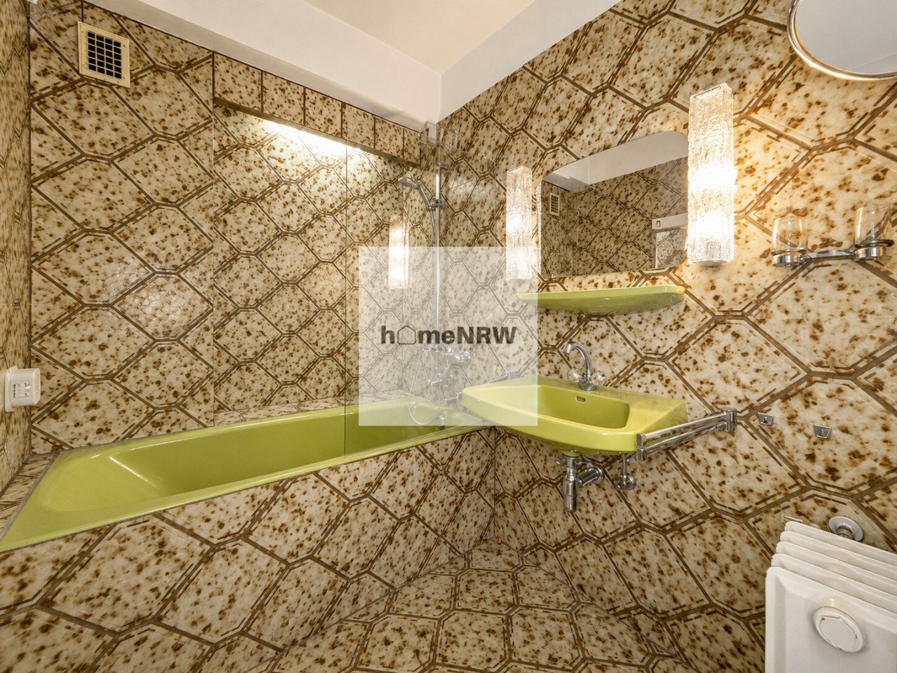 Badezimmer (Bestand) Badezimmer (Bestand)